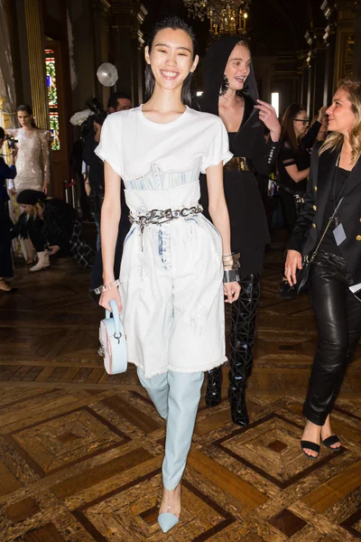 Look 17